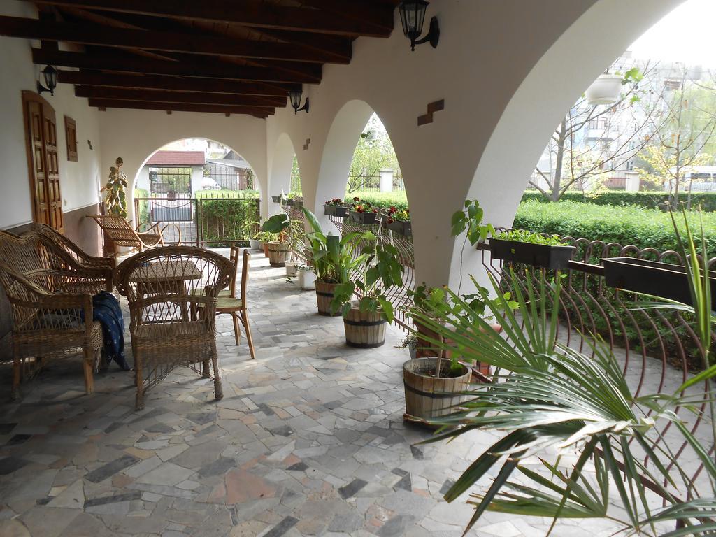 Guest House Marketti فينوغراديف المظهر الخارجي الصورة